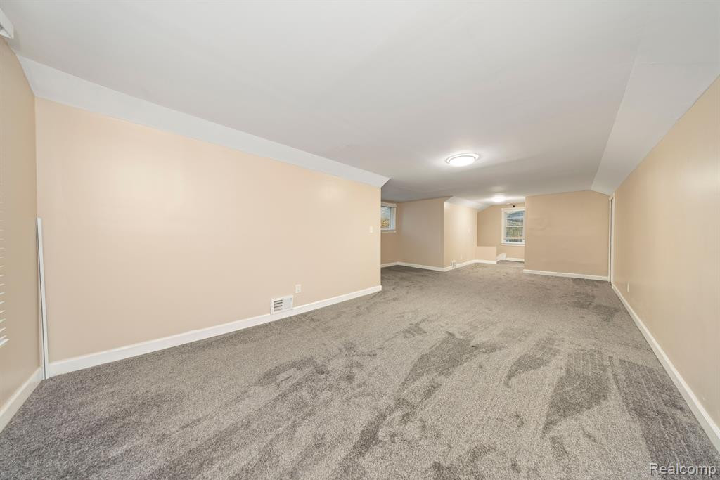 465 W GREENDALE, Highland Park, MI 48203 — Photo 17