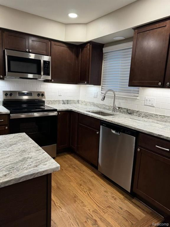 40509 PINETREE Drive, Plymouth, MI 48170 — Photo 5