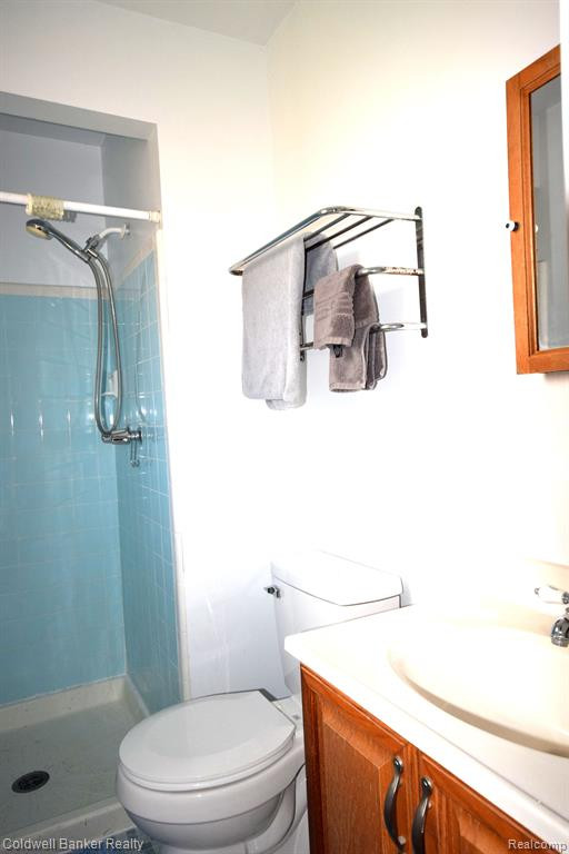 7350 WILLOW CREEK Drive, Canton, MI 48187 — Photo 28