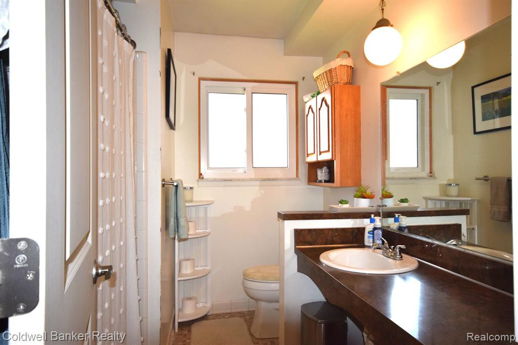7350 WILLOW CREEK Drive, Canton, MI 48187 — Photo 33