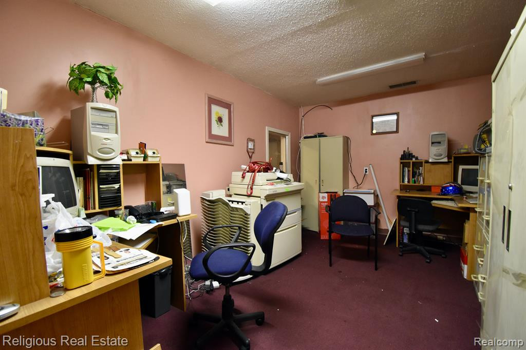 9524 CAMERON Street, Detroit, MI 48211 — Photo 6