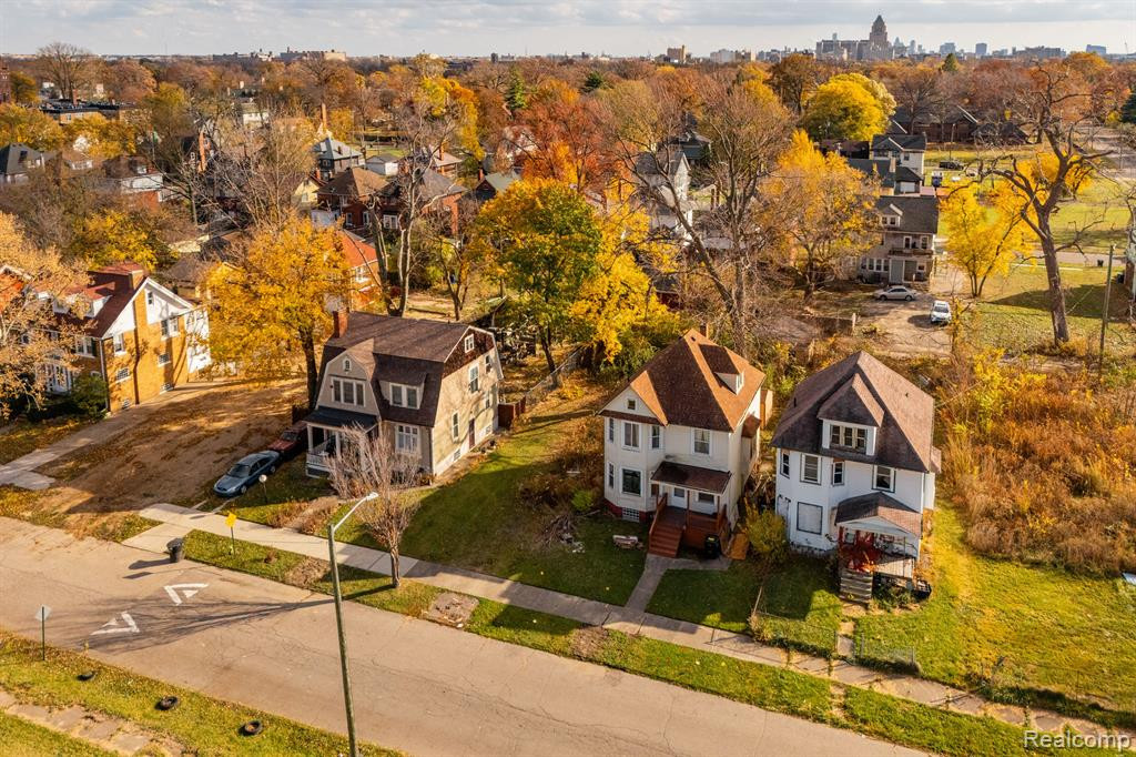 729 COLLINGWOOD Street, Detroit, MI 48202 — Photo 4