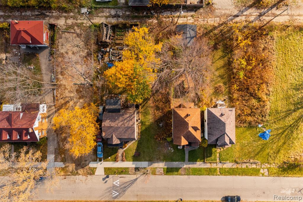 729 COLLINGWOOD Street, Detroit, MI 48202 — Photo 6
