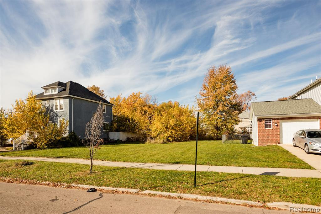 553 ALGER Street, Detroit, MI 48202 — Photo 5