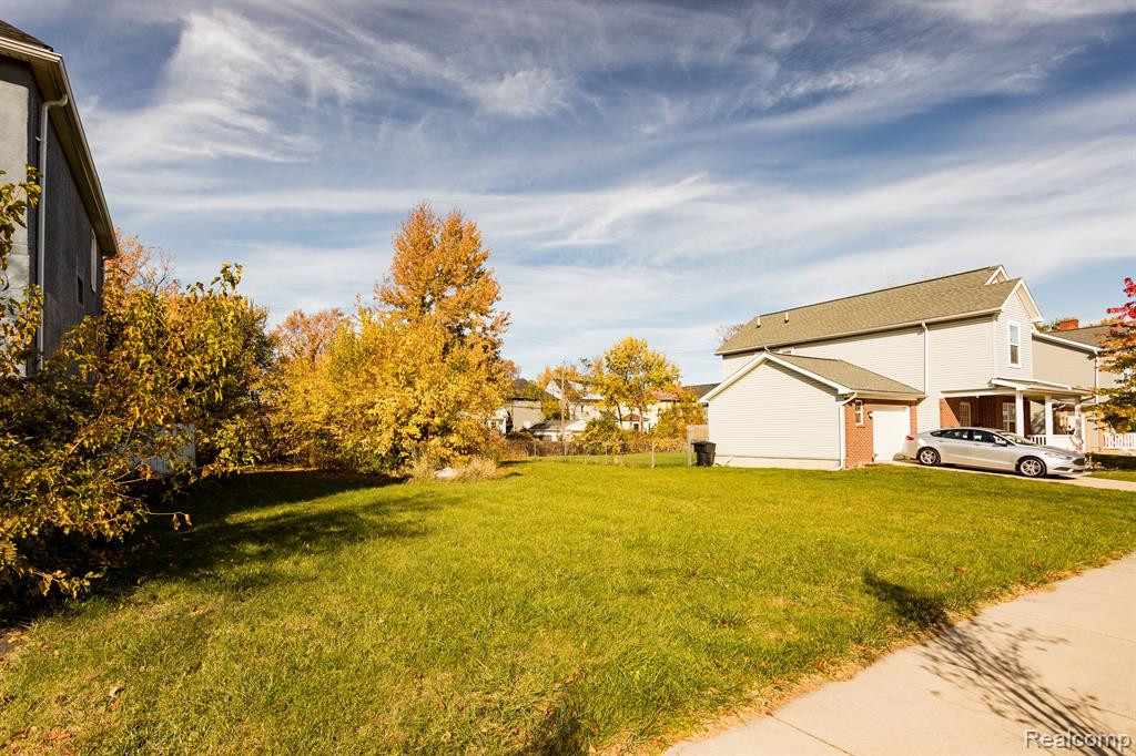 553 ALGER Street, Detroit, MI 48202 — Photo 6