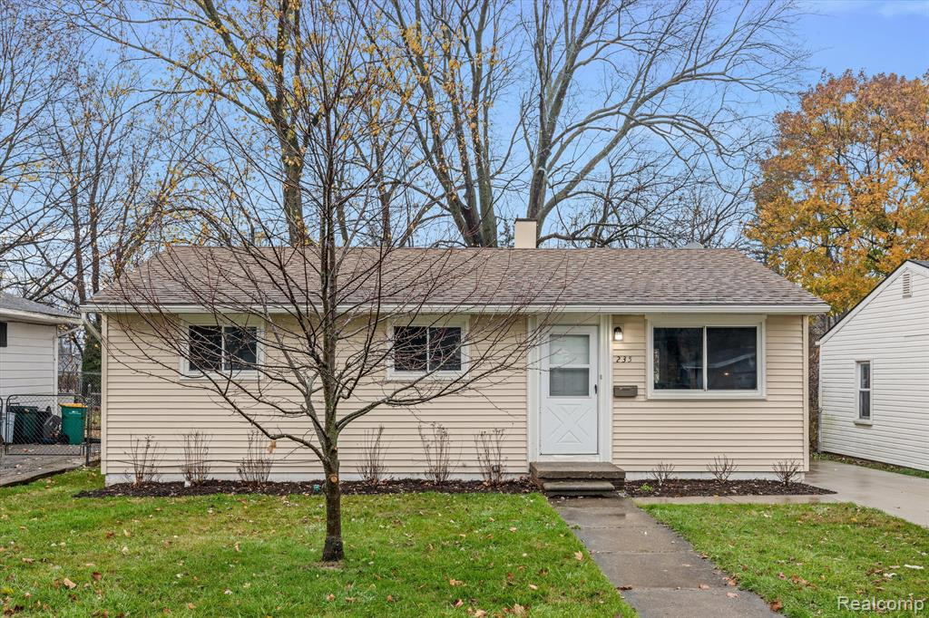 235 EWELL Street, Romeo, MI 48065 — Photo 2