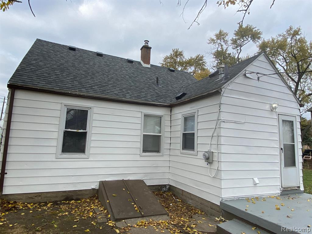 7012 CADILLAC Avenue, Warren, MI 48091 — Photo 3