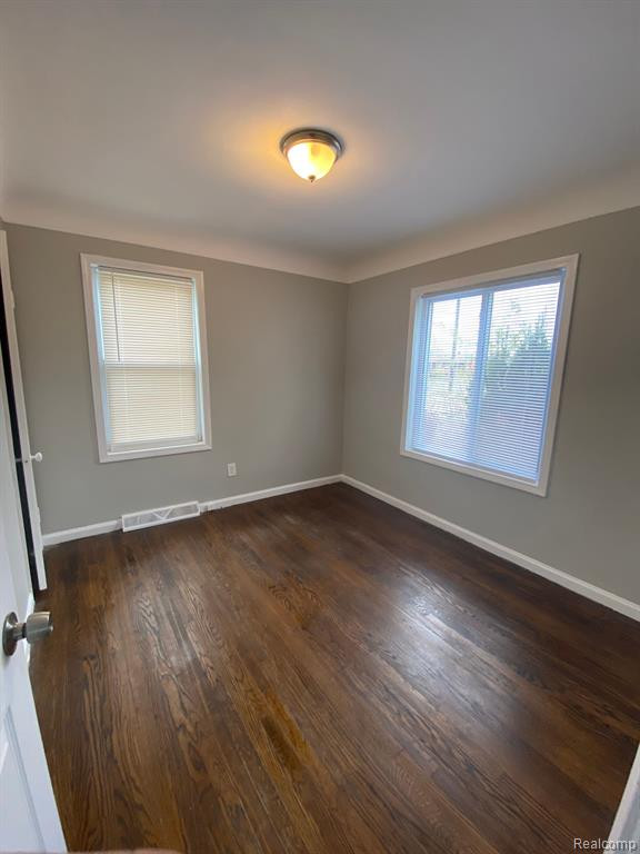 7012 CADILLAC Avenue, Warren, MI 48091 — Photo 9