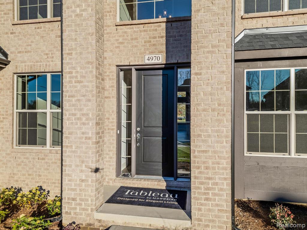 4970 Adler Court, Troy, MI 48085 — Photo 10