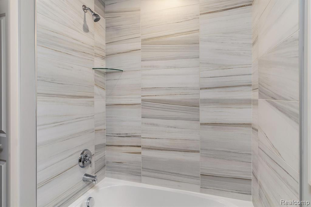 4970 Adler Court, Troy, MI 48085 — Photo 41