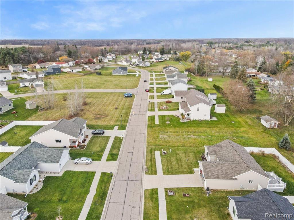 3109 Dahlia, Burton, MI 48519 — Photo 2