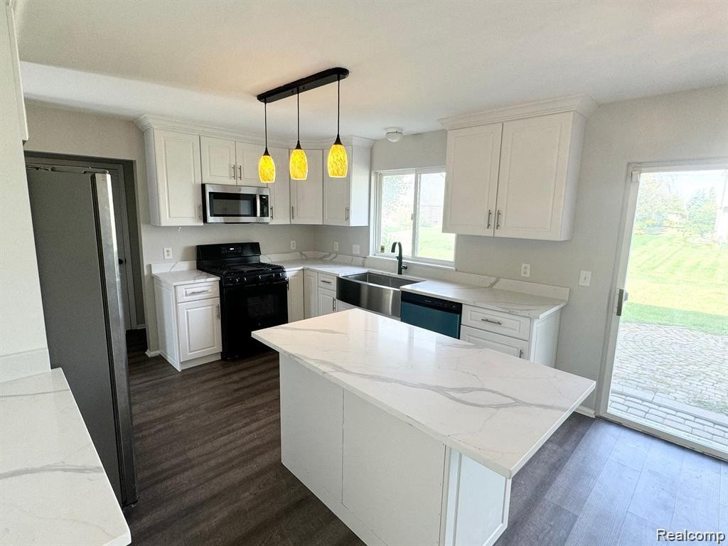 4642 POND Run, Canton, MI 48188 — Photo 13