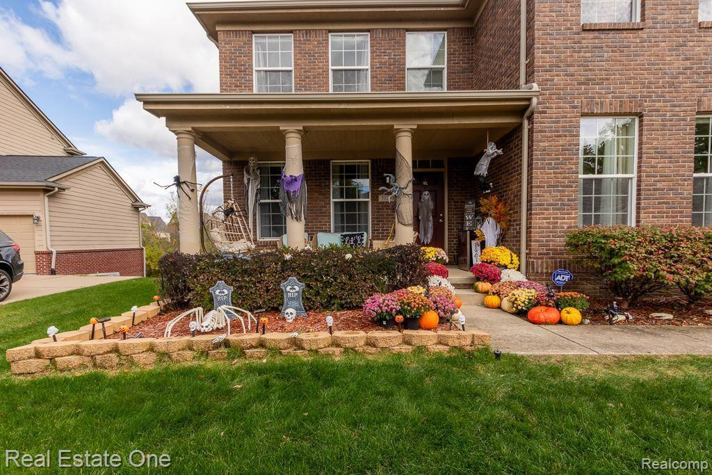 51230 UPLAND VIEW Street, Canton, MI 48188 — Photo 3