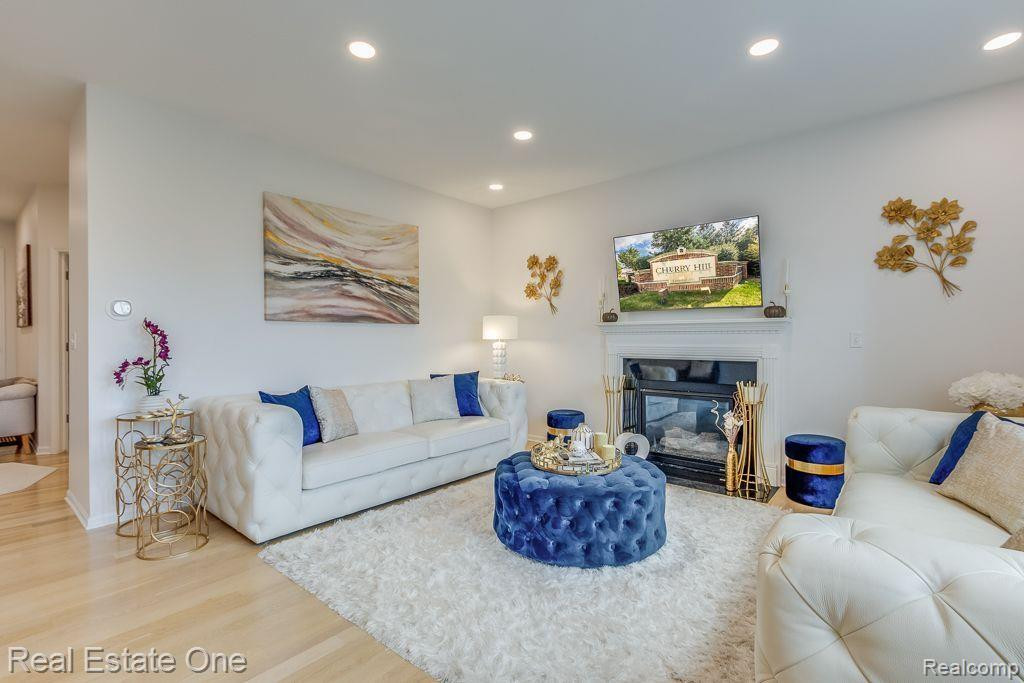 51230 UPLAND VIEW Street, Canton, MI 48188 — Photo 9