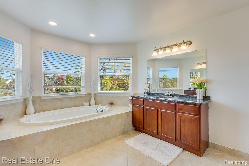 51230 UPLAND VIEW Street, Canton, MI 48188 — Photo 24