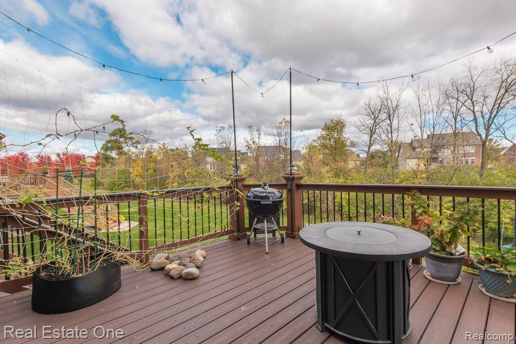 51230 UPLAND VIEW Street, Canton, MI 48188 — Photo 38