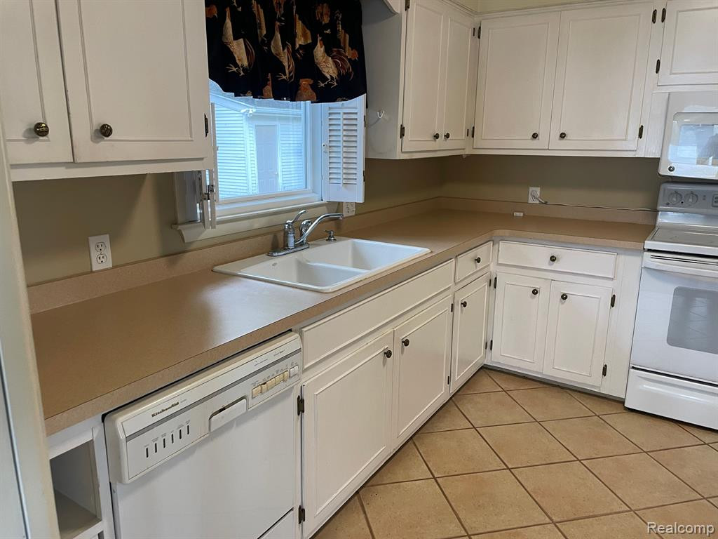 4029 RIVER Road, East China, MI — Photo 24