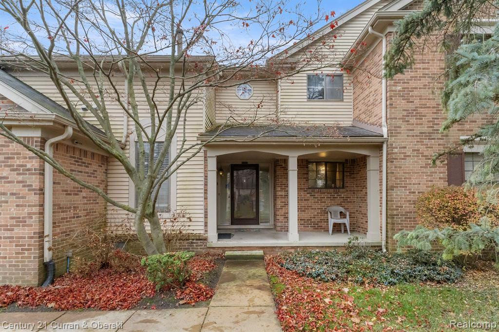 29703 PINE RIDGE Circle, Farmington Hills, MI 48331 — Photo 3