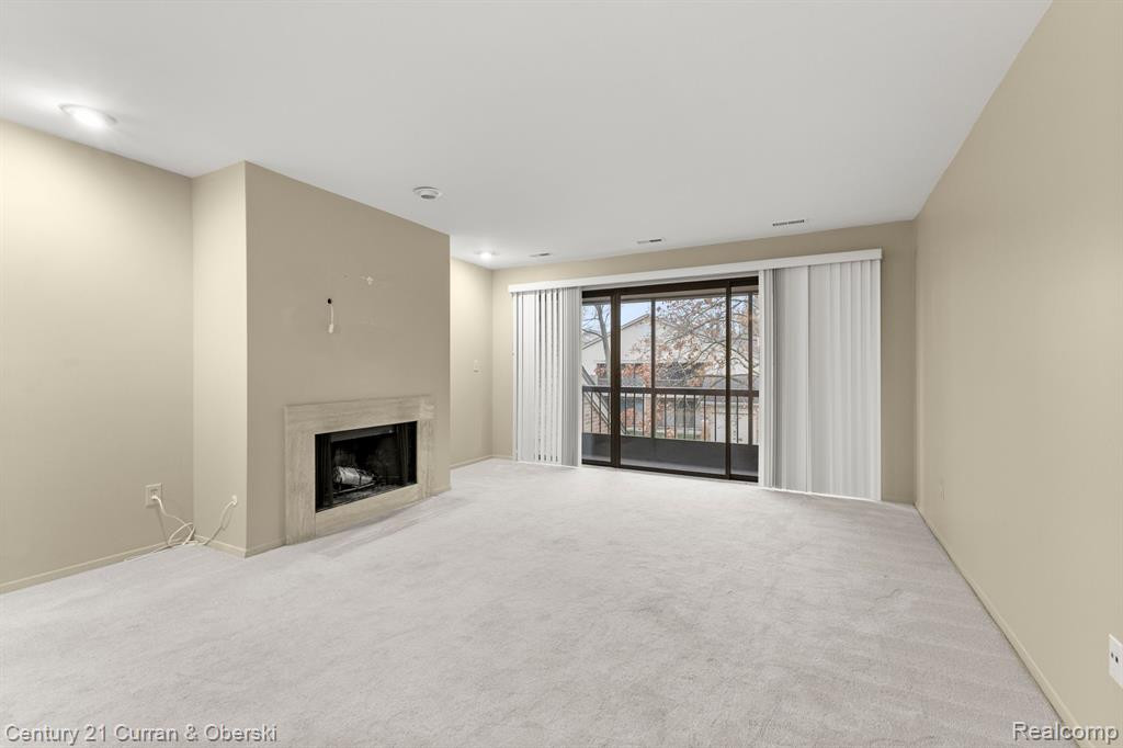 29703 PINE RIDGE Circle, Farmington Hills, MI 48331 — Photo 12