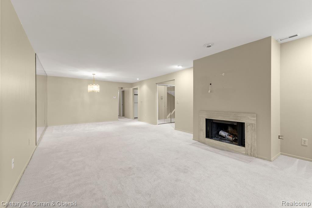 29703 PINE RIDGE Circle, Farmington Hills, MI 48331 — Photo 14
