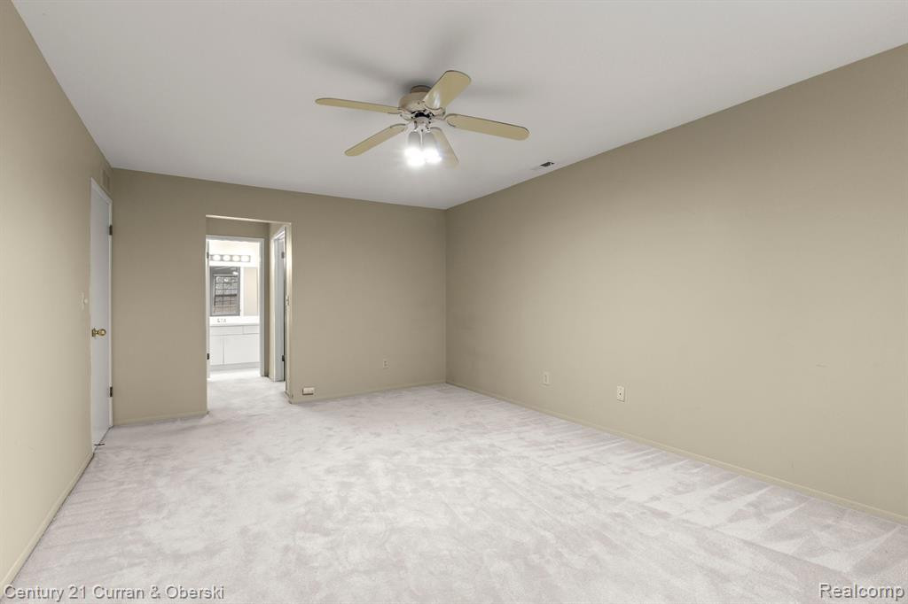 29703 PINE RIDGE Circle, Farmington Hills, MI 48331 — Photo 24