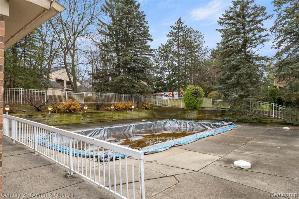 29703 PINE RIDGE Circle, Farmington Hills, MI 48331 — Photo 39