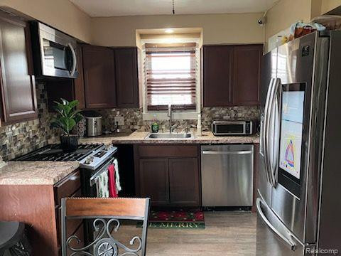 1740 S BEATRICE Street, Detroit, MI 48217 — Photo 4