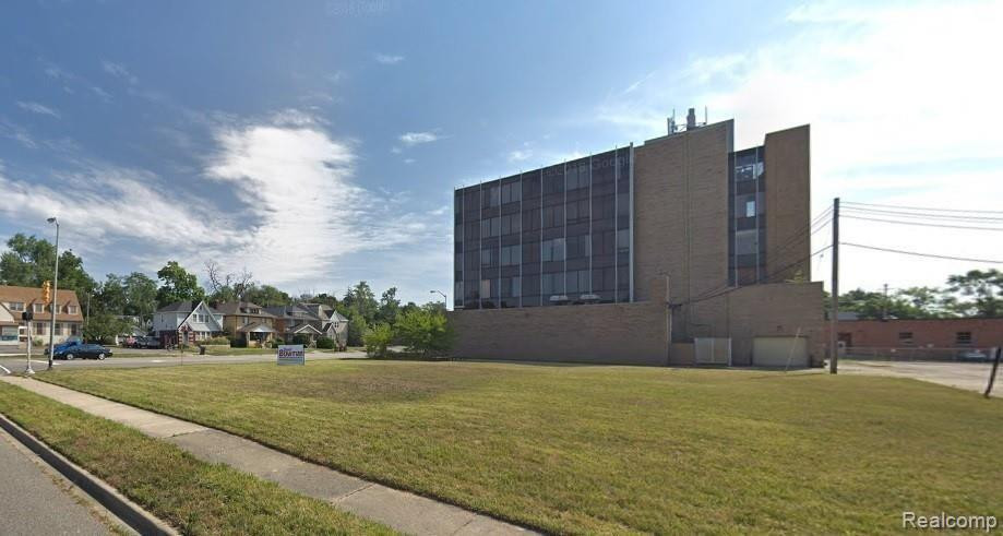 V/L Huron Road, Pontiac, MI 48341 — front exterior
