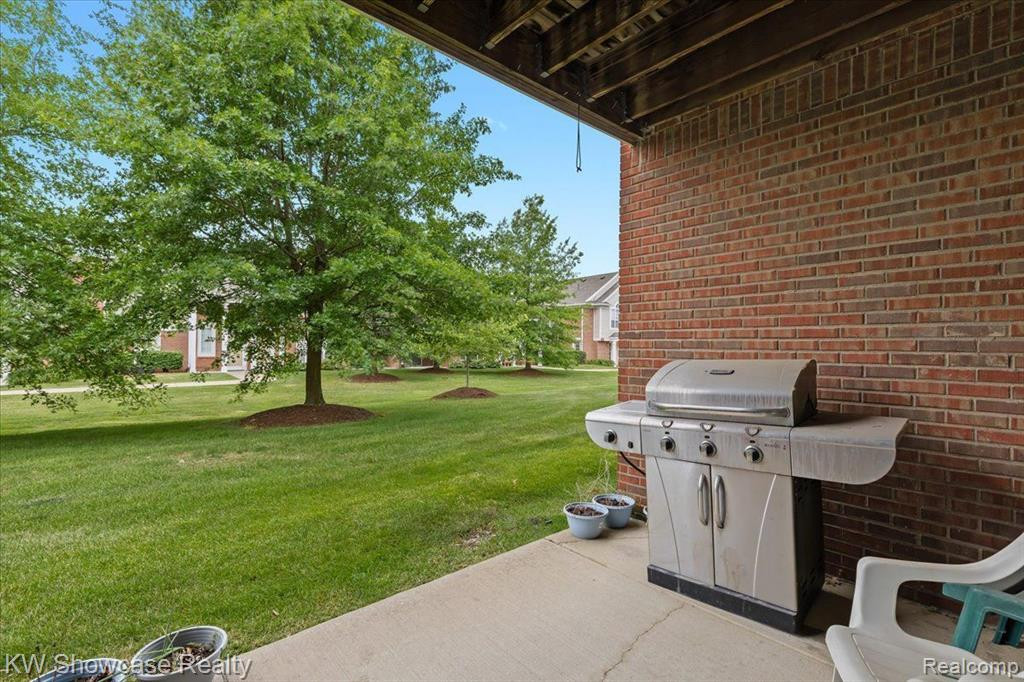 16869 CARRIAGE Way, Northville, MI 48168 — Photo 5