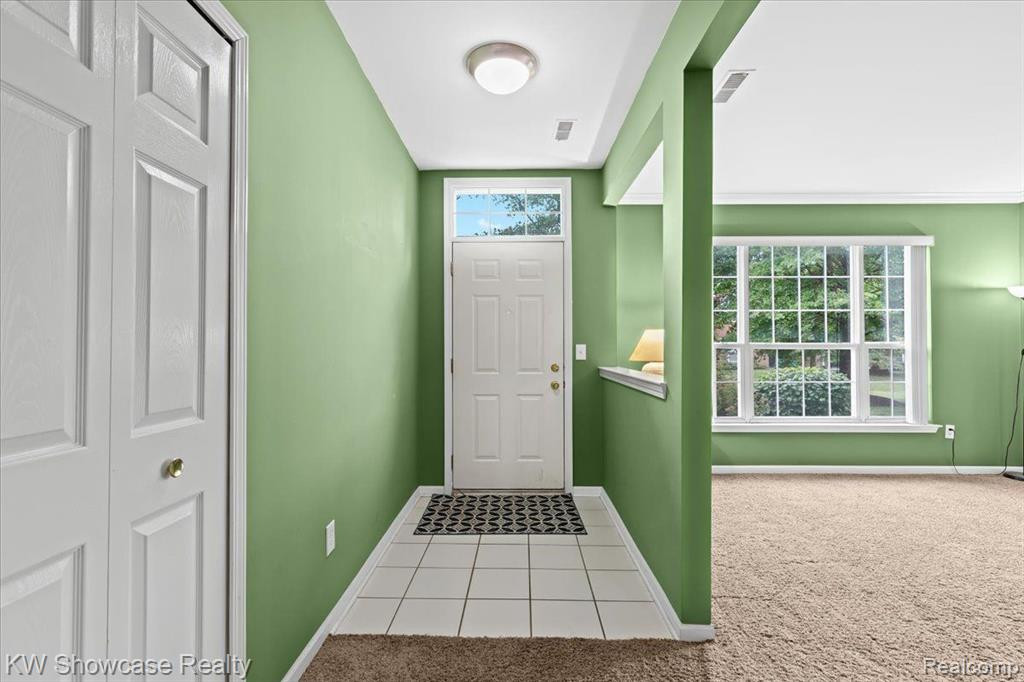 16869 CARRIAGE Way, Northville, MI 48168 — Photo 8