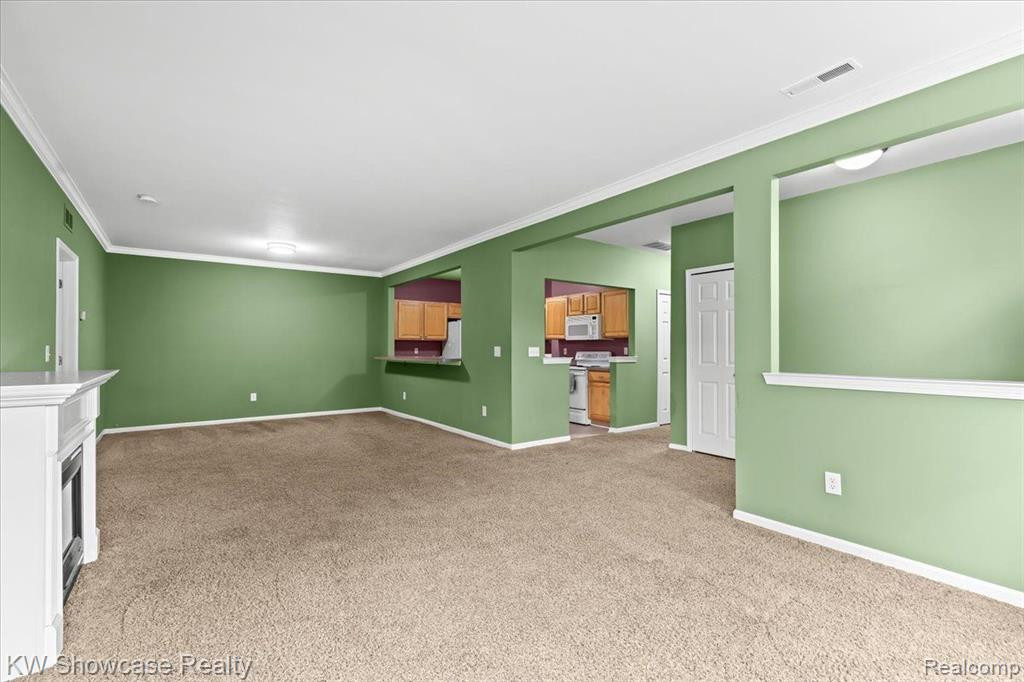16869 CARRIAGE Way, Northville, MI 48168 — Photo 10