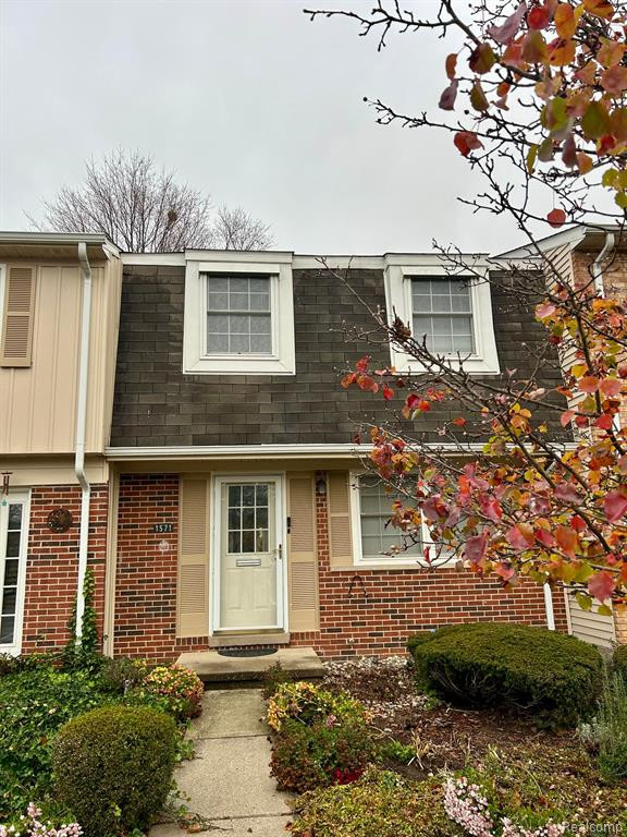 1571 BRENTWOOD Drive, Troy, MI 48098 — front exterior