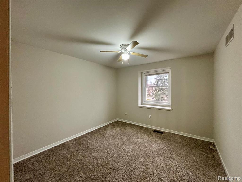 1571 BRENTWOOD Drive, Troy, MI 48098 — Photo 12