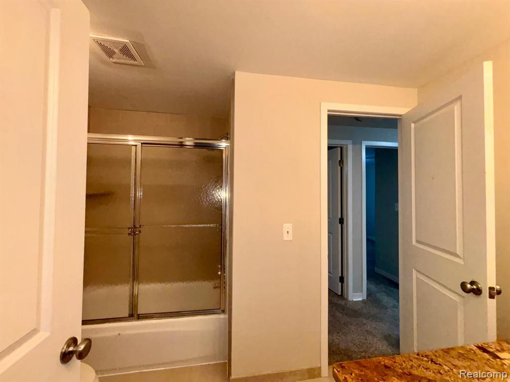 1571 BRENTWOOD Drive, Troy, MI 48098 — Photo 15