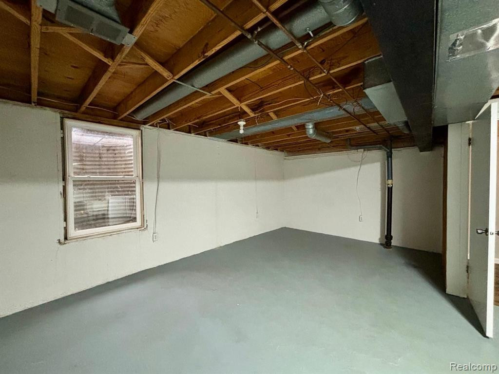 1571 BRENTWOOD Drive, Troy, MI 48098 — Photo 17
