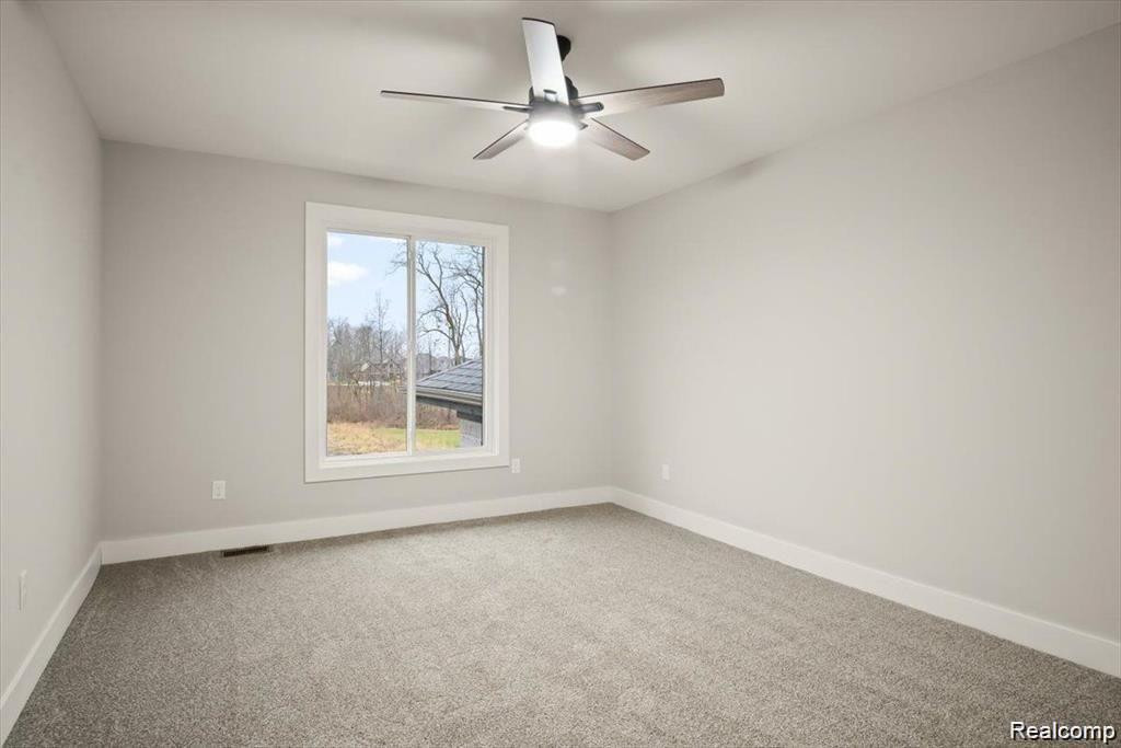 56056 BARNES, Macomb, MI 48042 — Photo 29