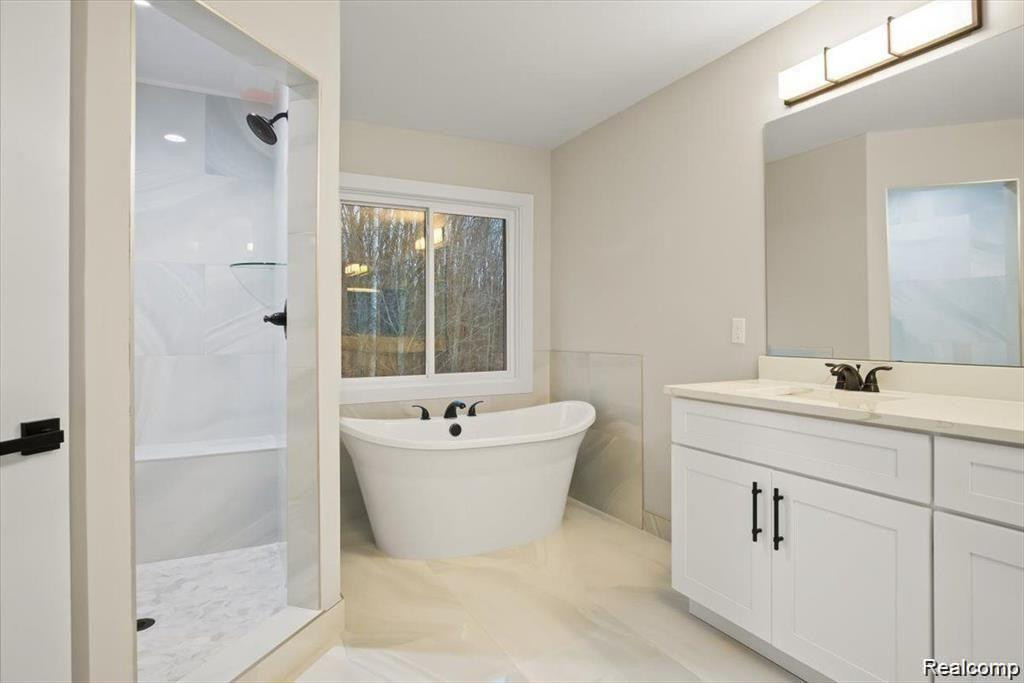 56056 BARNES, Macomb, MI 48042 — Photo 39