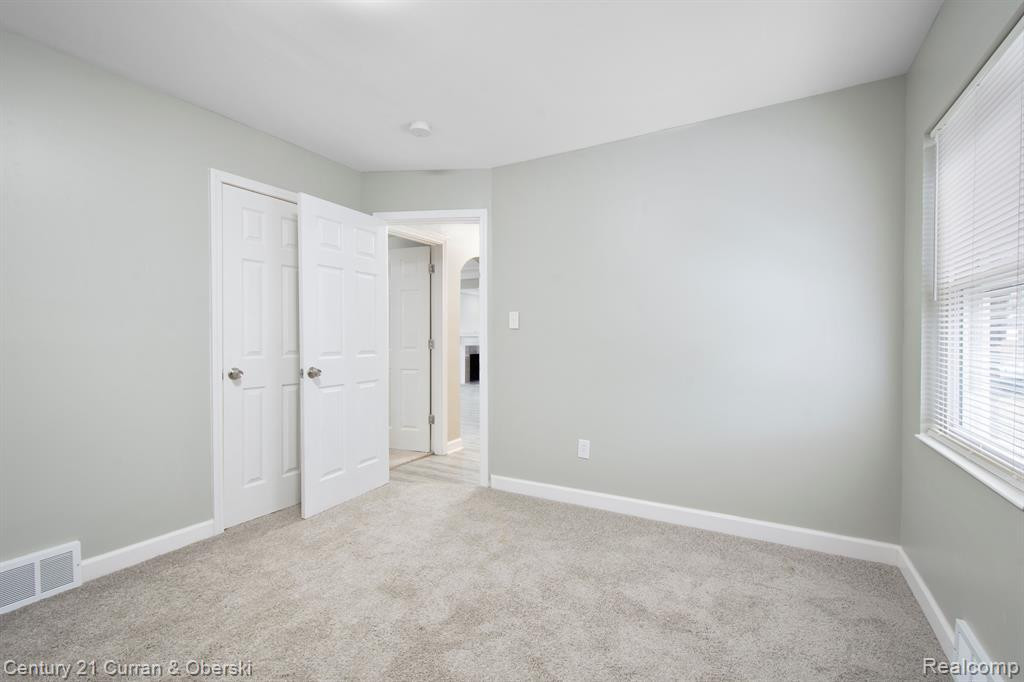 5557 THREE MILE Drive, Detroit, MI 48224 — Photo 14