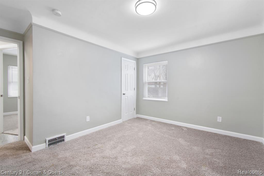 5557 THREE MILE Drive, Detroit, MI 48224 — Photo 16