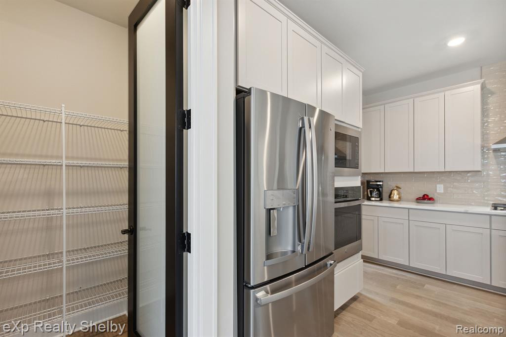 52841 WELLINGTON VALLEY Drive, Macomb, MI 48042 — Photo 18