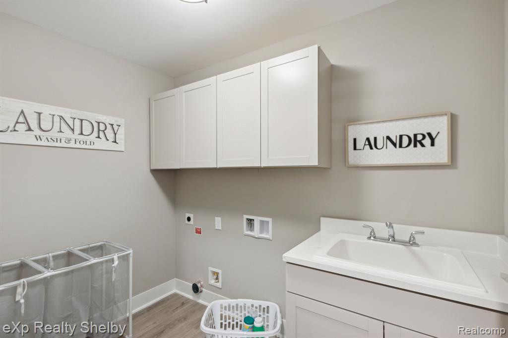 52841 WELLINGTON VALLEY Drive, Macomb, MI 48042 — Photo 21
