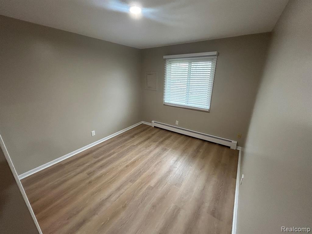 5270 VAN WINKLE Street, Brighton, MI 48116 — Photo 9