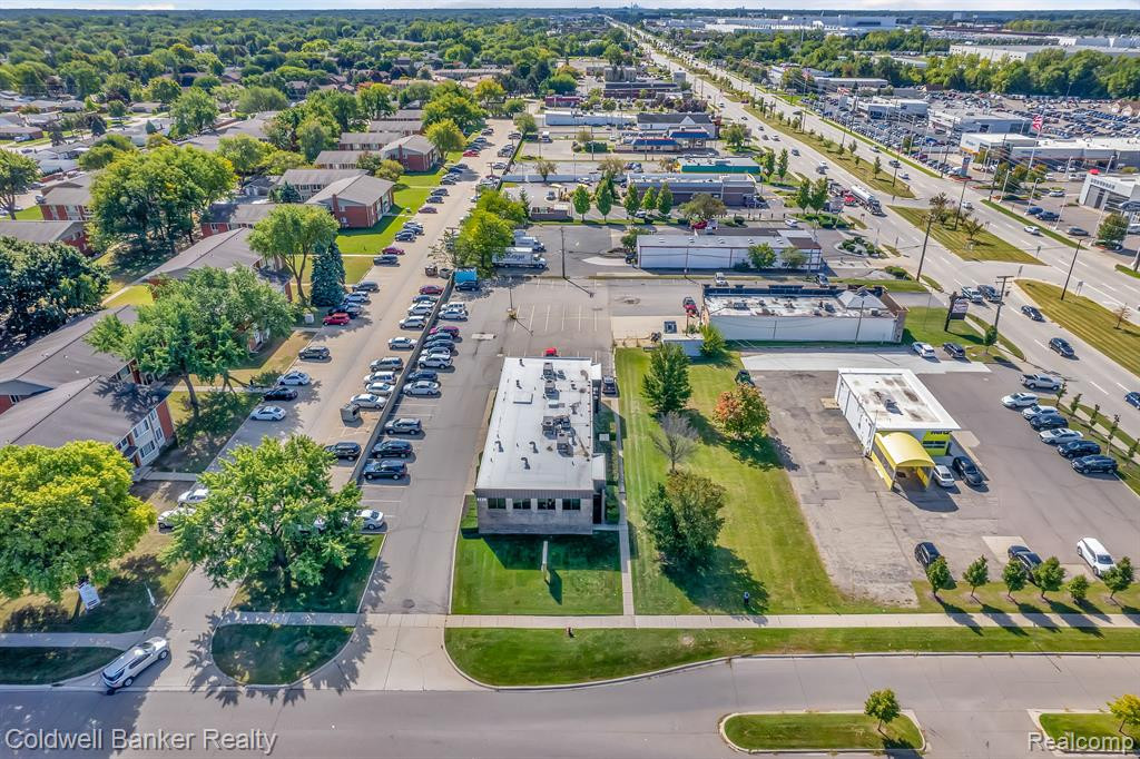 8130 CONSTITUTION Boulevard, Sterling Heights, MI 48313 — Photo 3