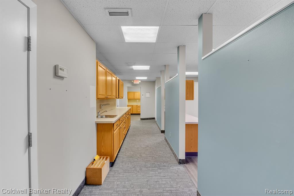 8130 CONSTITUTION Boulevard, Sterling Heights, MI 48313 — Photo 11
