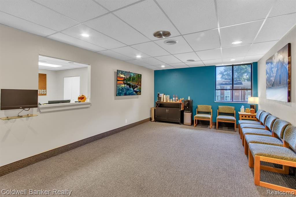 8130 CONSTITUTION Boulevard, Sterling Heights, MI 48313 — Photo 17