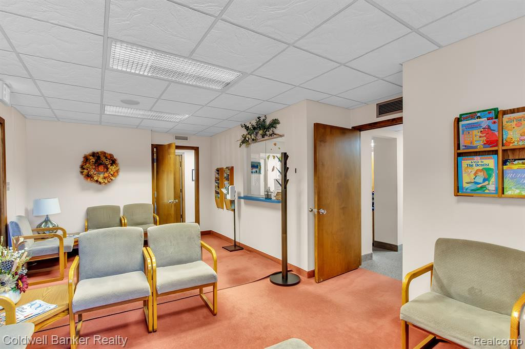 8130 CONSTITUTION Boulevard, Sterling Heights, MI 48313 — Photo 19