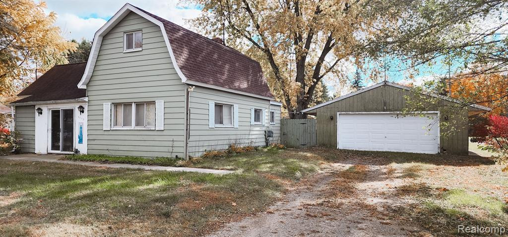 5795 HEMINGWAY LAKE Road, Otter Lake, MI 48464 — front exterior