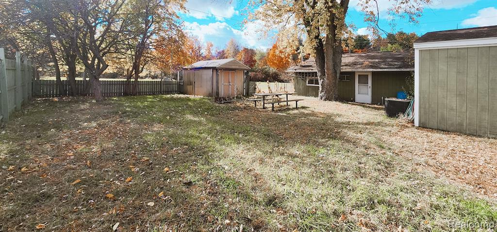 5795 HEMINGWAY LAKE Road, Otter Lake, MI 48464 — Photo 24