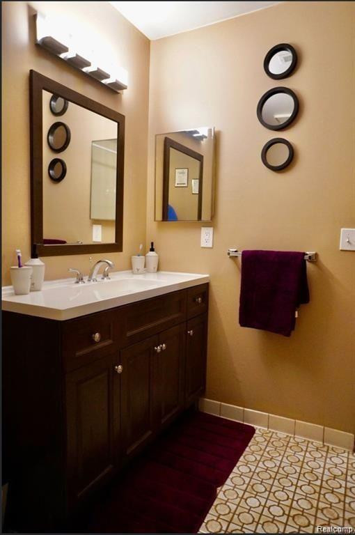 7769 MANOR CIR APT 204, Westland, MI — Photo 7