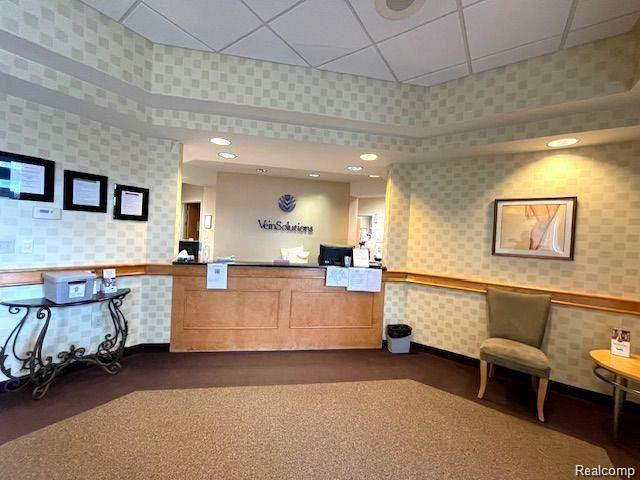 5151 GATEWAY Center, Flint, MI 48507 — Photo 6
